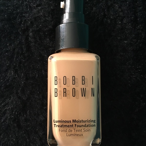 Bobbi Brown Other - Bobbi brown makeup